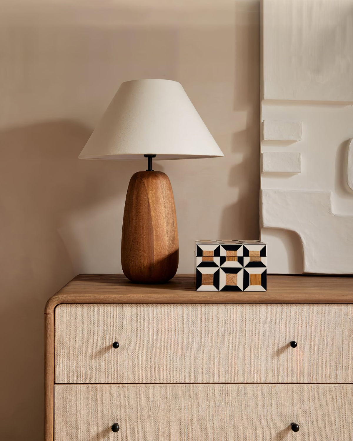 Lindenier Tischleuchte aus Holz