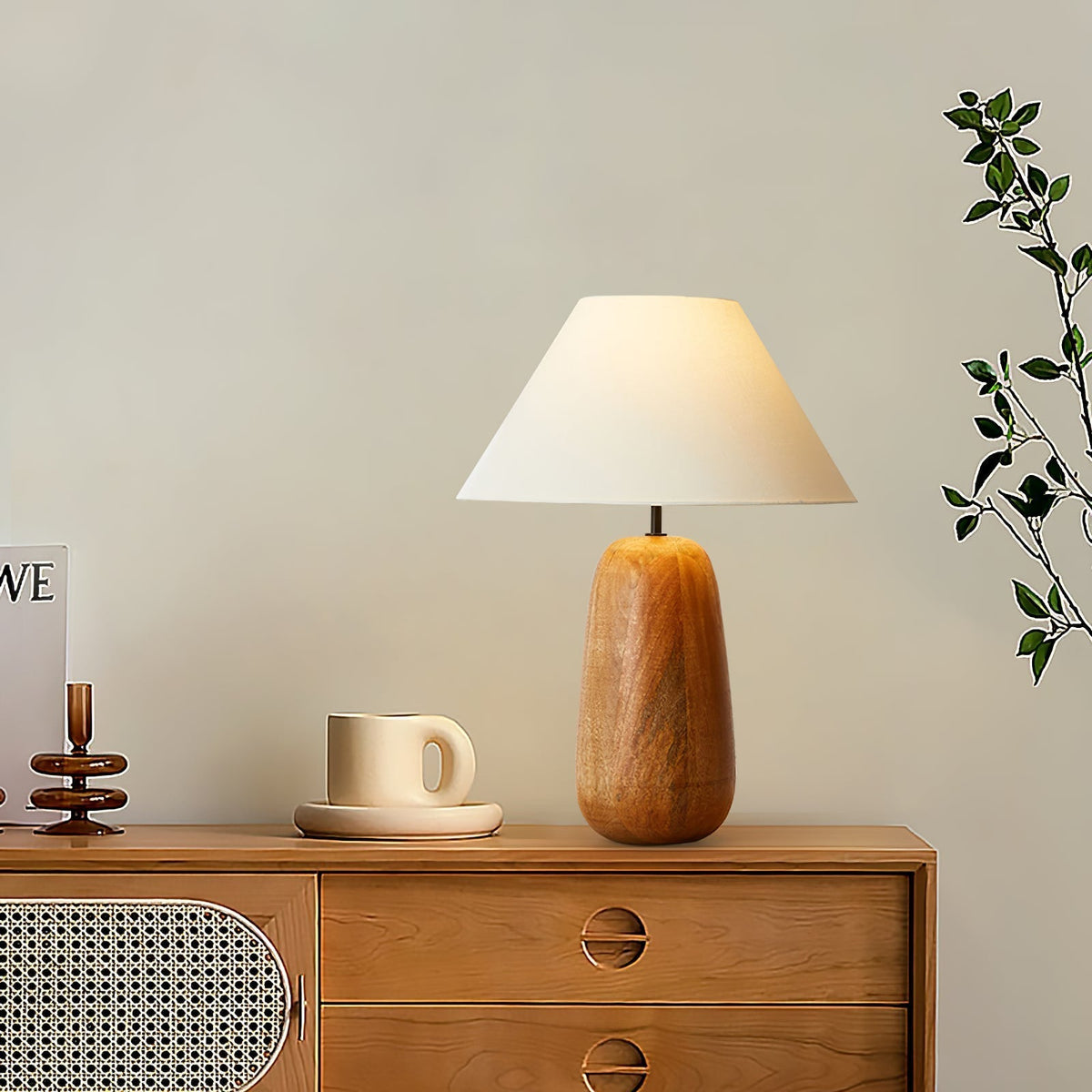 Lindenier Tischleuchte aus Holz