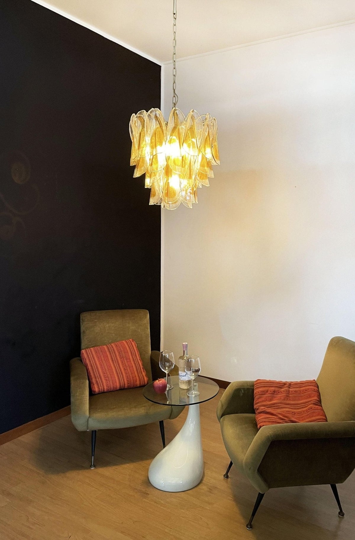 Vild Kronleuchter Isabella Gold Petal Layered