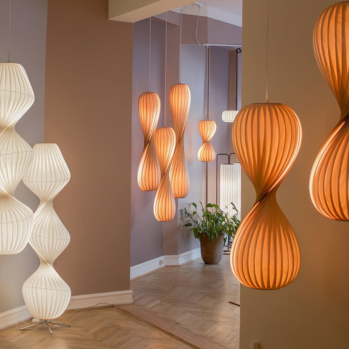 Alcareth Premium Nordische Kunst-Pendelleuchte aus Kunststoff
