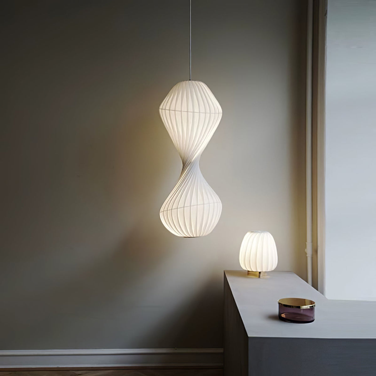 Alcareth Premium Nordische Kunst-Pendelleuchte aus Kunststoff