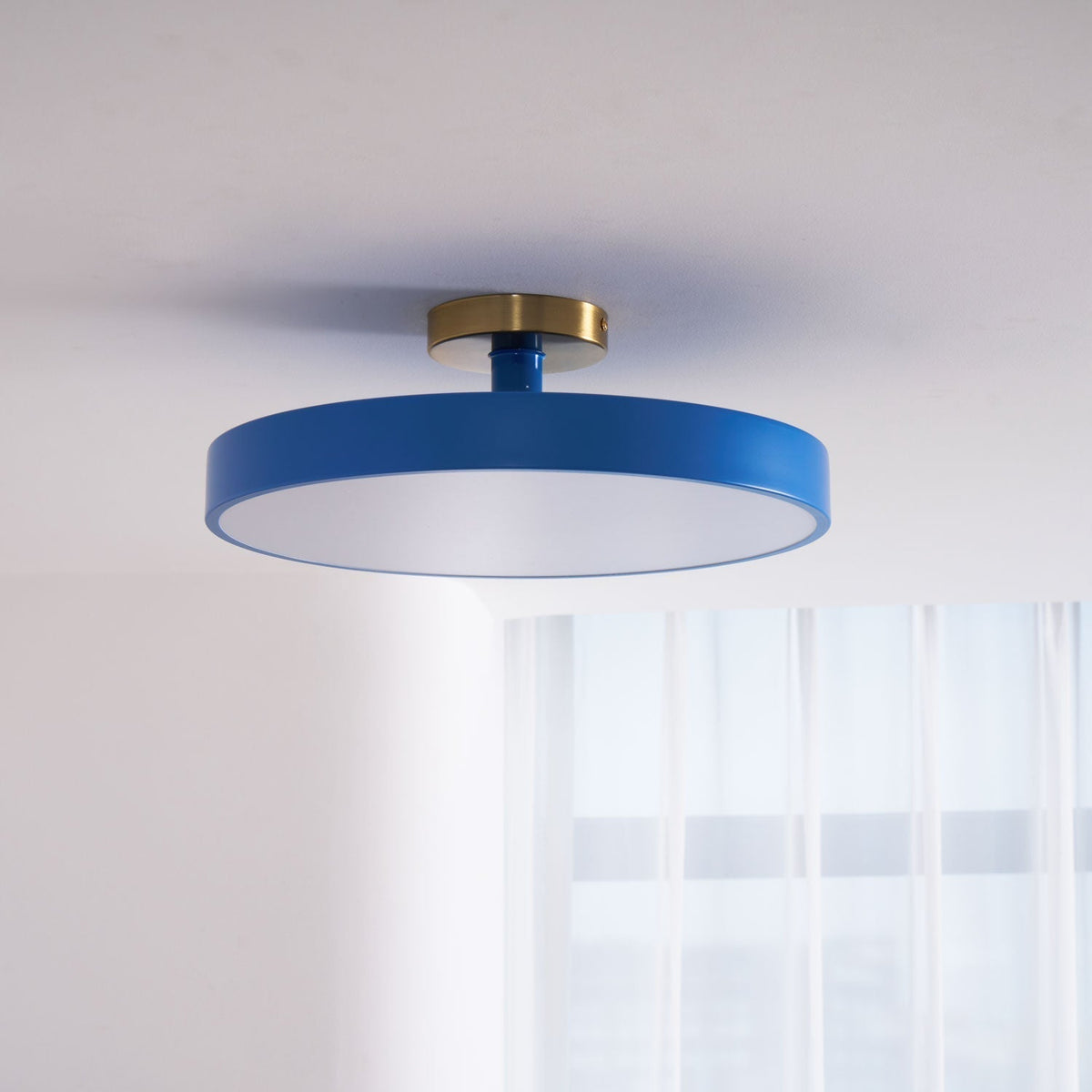 Aureiella flache Deckenleuchte Schwarz und Gold moderne Ausführung