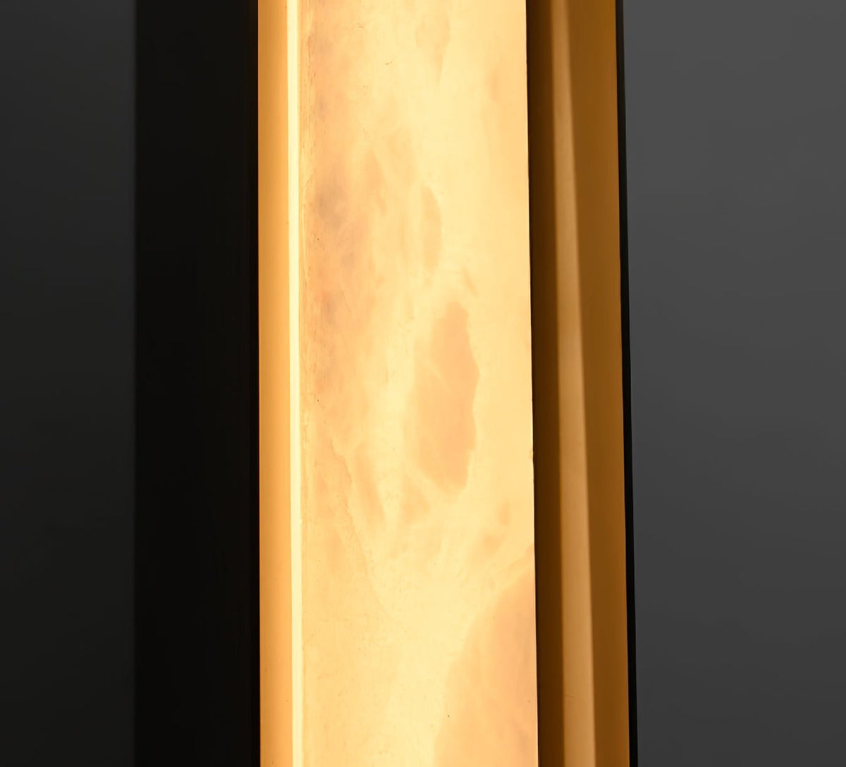Tebris Alabaster-Wandleuchte