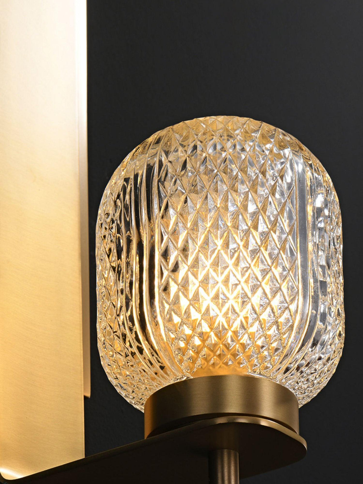 Cresh Premium zeitgenössische Wandleuchte aus Messing und Glas