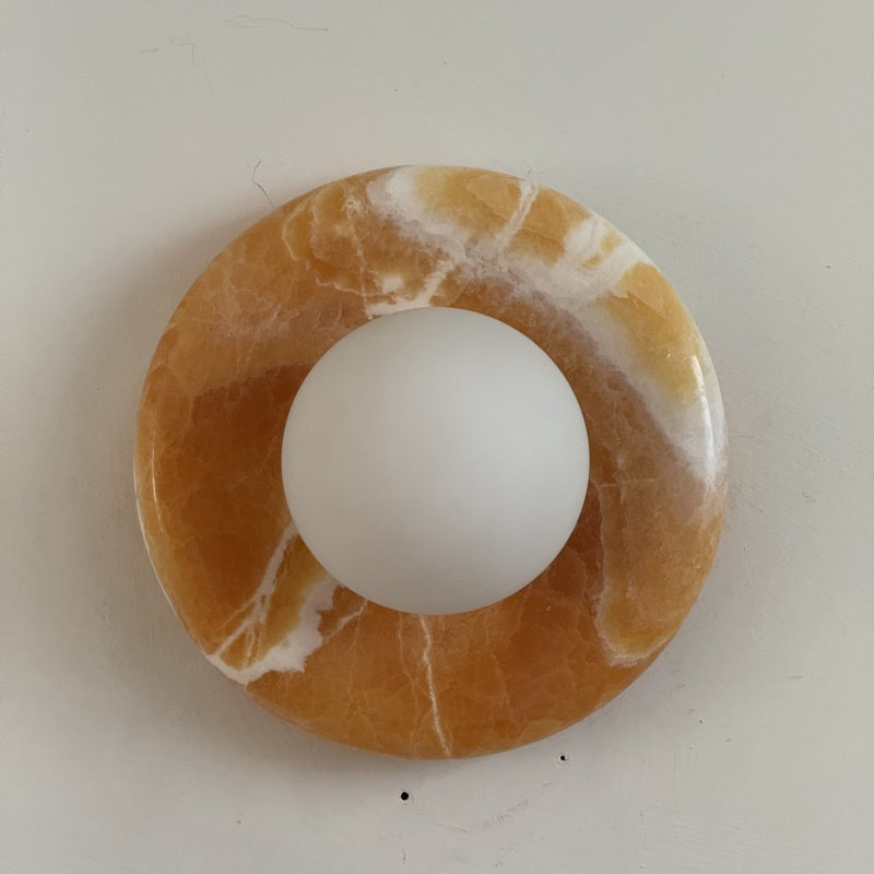 Renisenne Wandleuchte aus gelbem Onyx