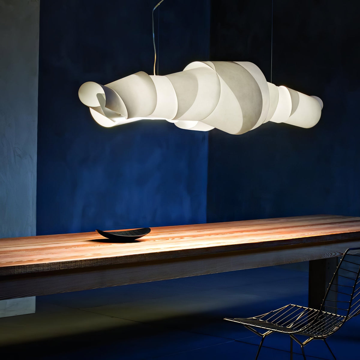 Ribbon Kronleuchter aus PVC im Spielvollen Stil