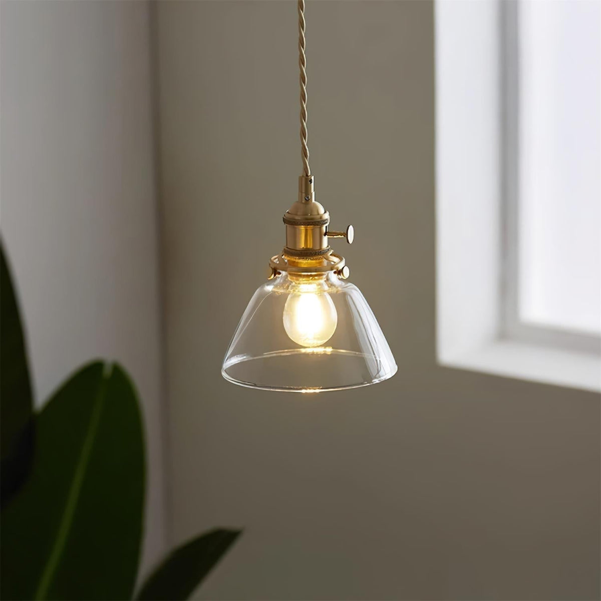 Kexo Pendelleuchte aus transparentem Glas