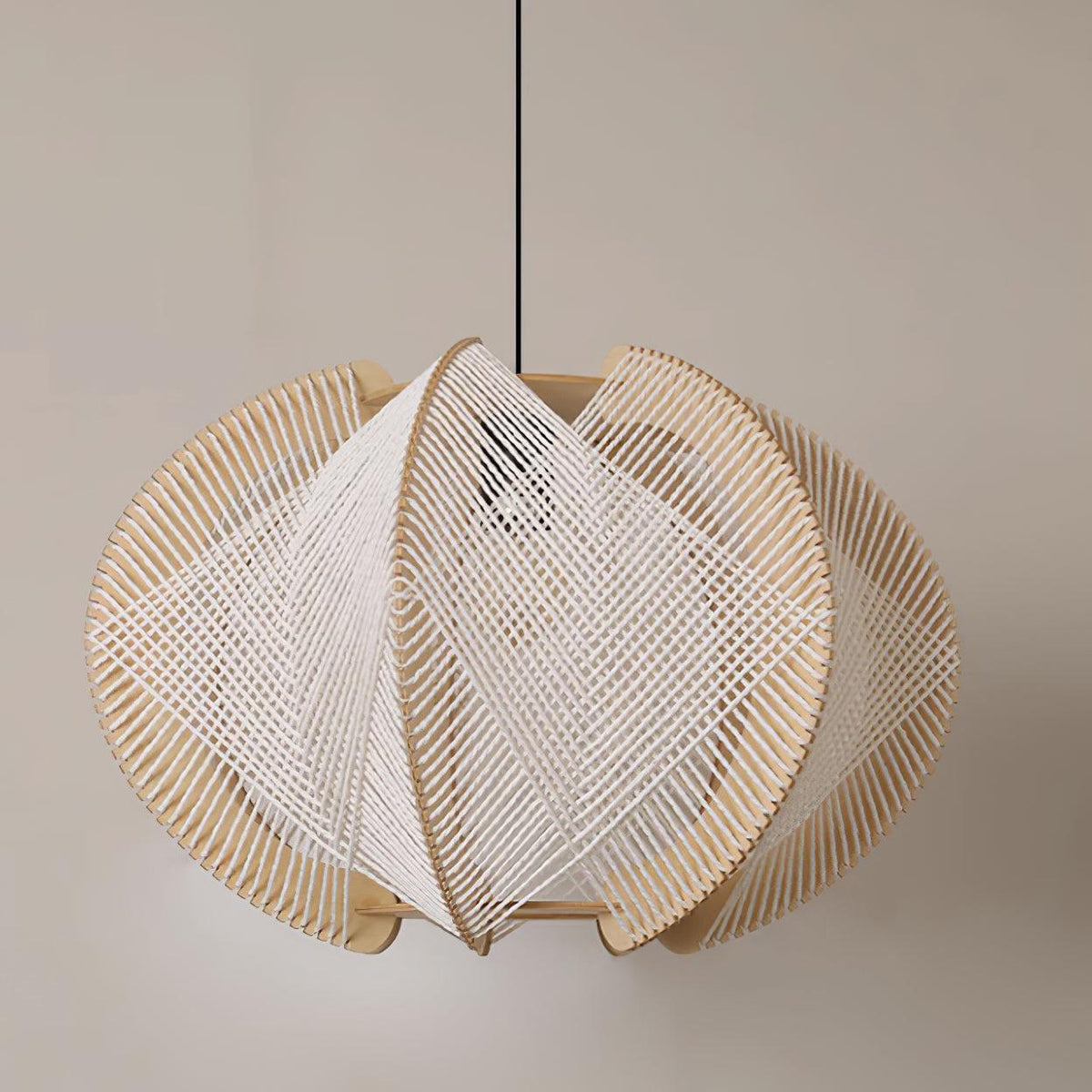 Atel Pendelleuchte aus Holz und Hanfseil