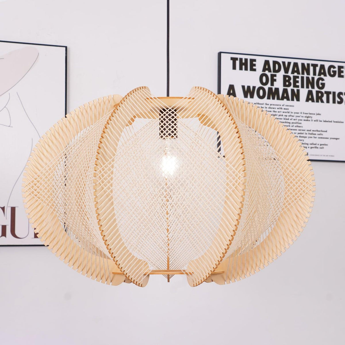 Atel Pendelleuchte aus Holz und Hanfseil