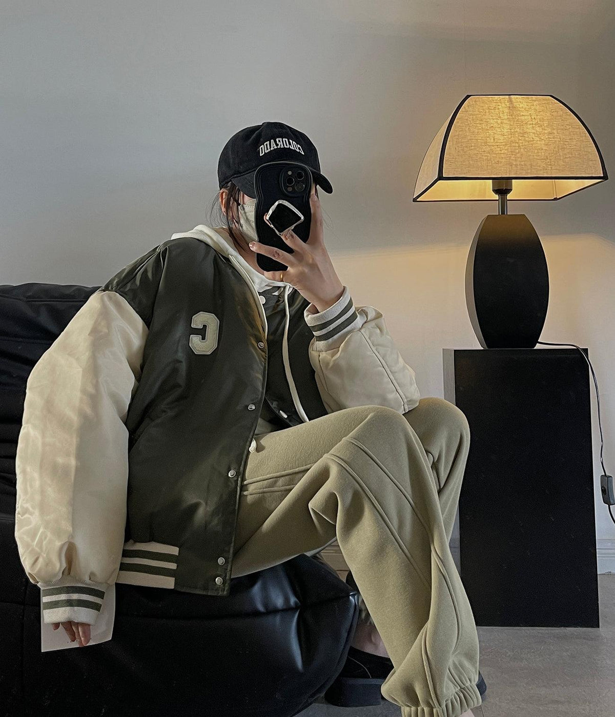 Alux Minimalistische Tischleuchte aus Stoff