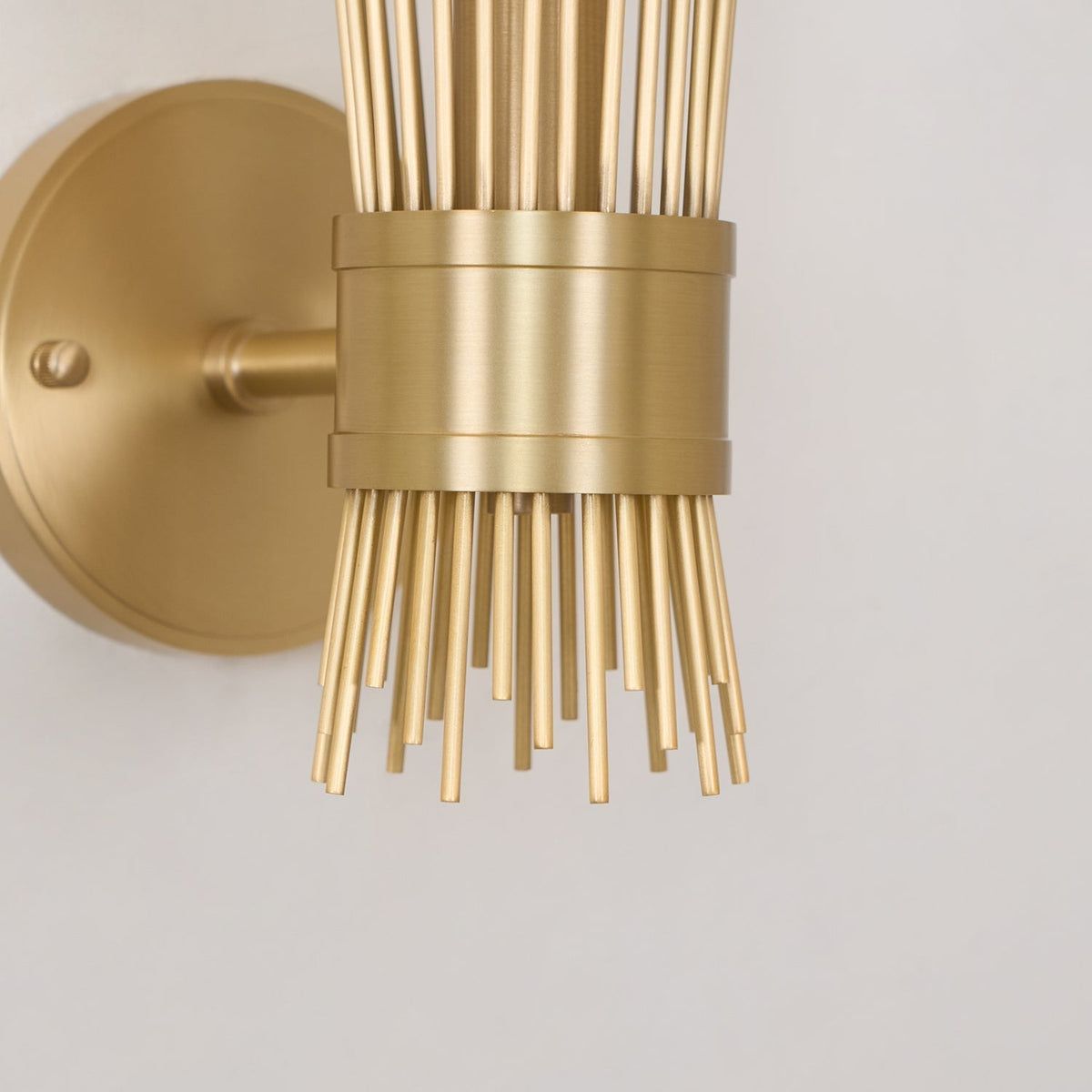 Thresher zeitgenössische luxuriöse Wandleuchte in Kerzenform aus Messing