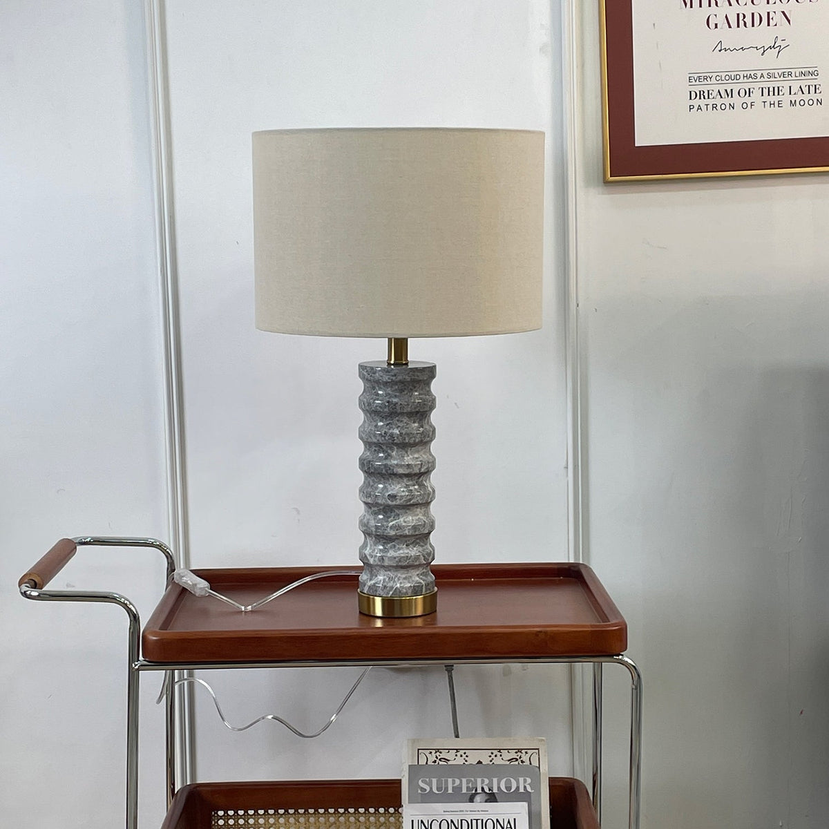 Waylon Moderne Marmor-Tischleuchte