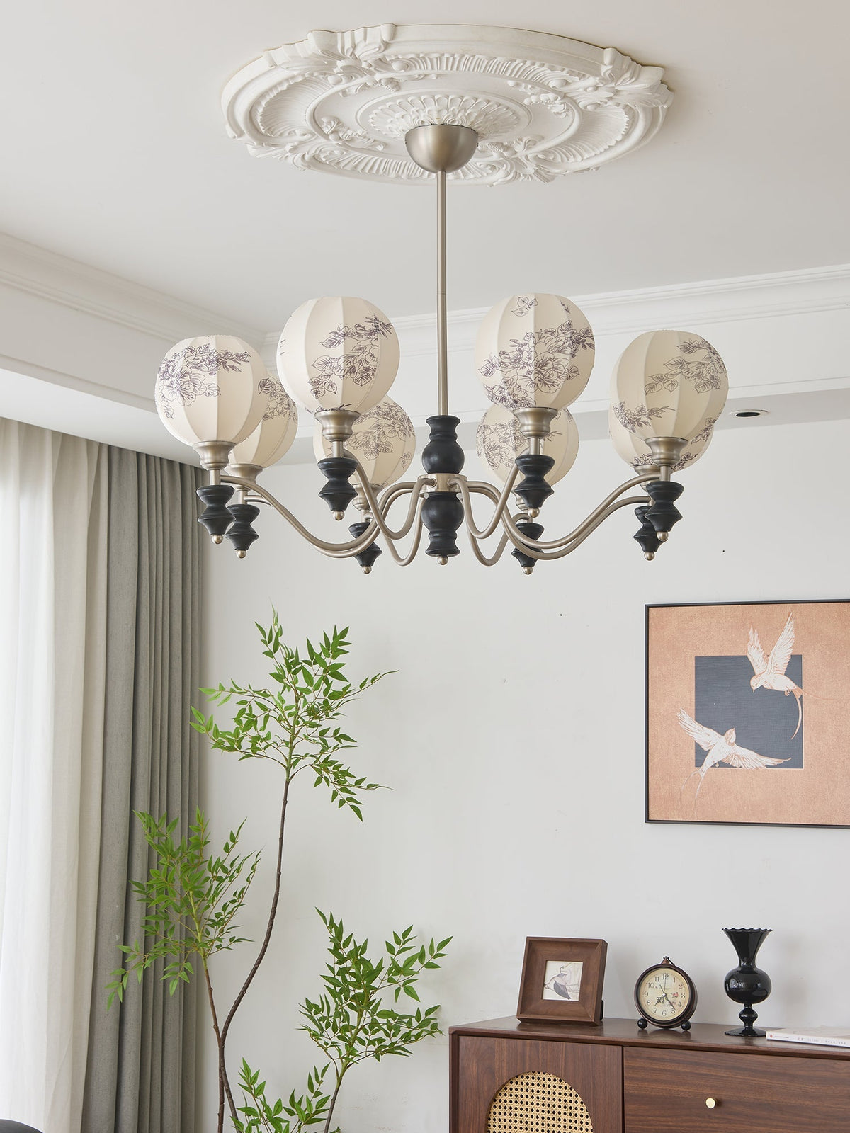 Osilan Kronleuchter Traditionelle Eleganz Vintage Holz