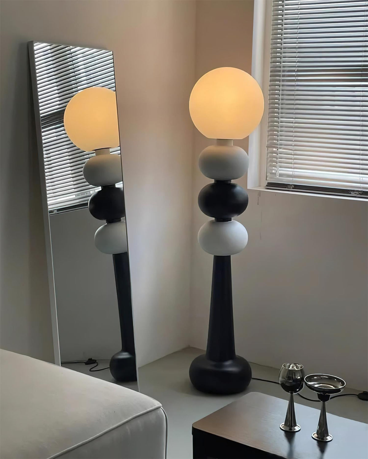 Totem Stehleuchte