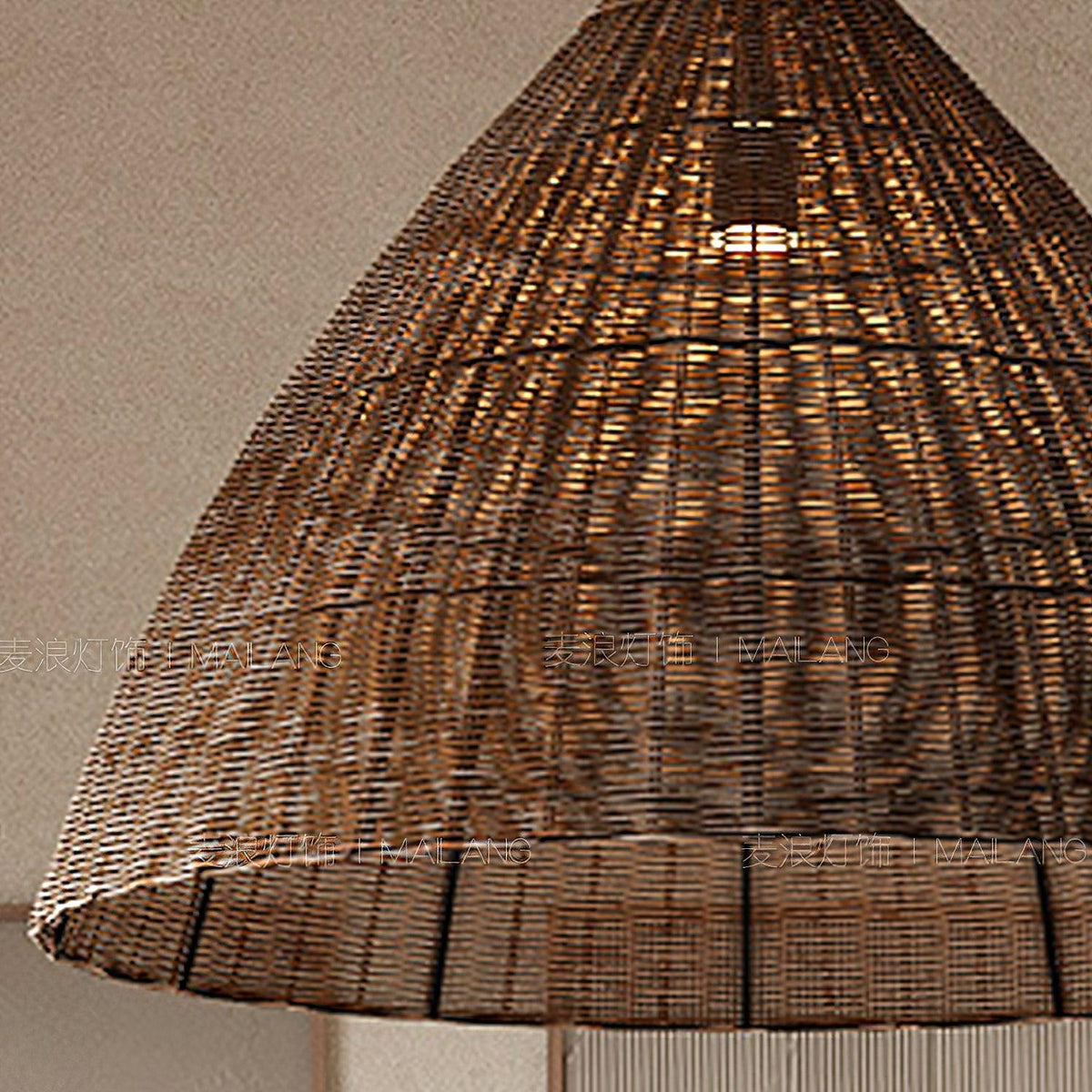 Dsplen Pendelleuchte aus natürlichem Rattan