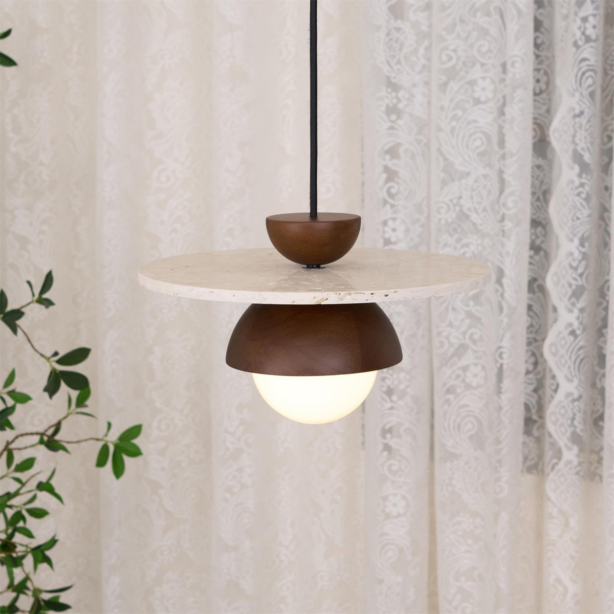 Calvion Pendelleuchte Travertin Holz Glas Kugel