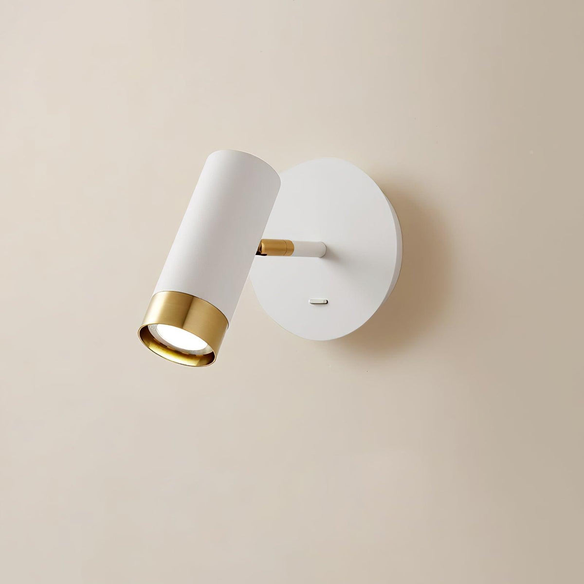 Cevare zeitgenössische minimalistische Wandleuchte
