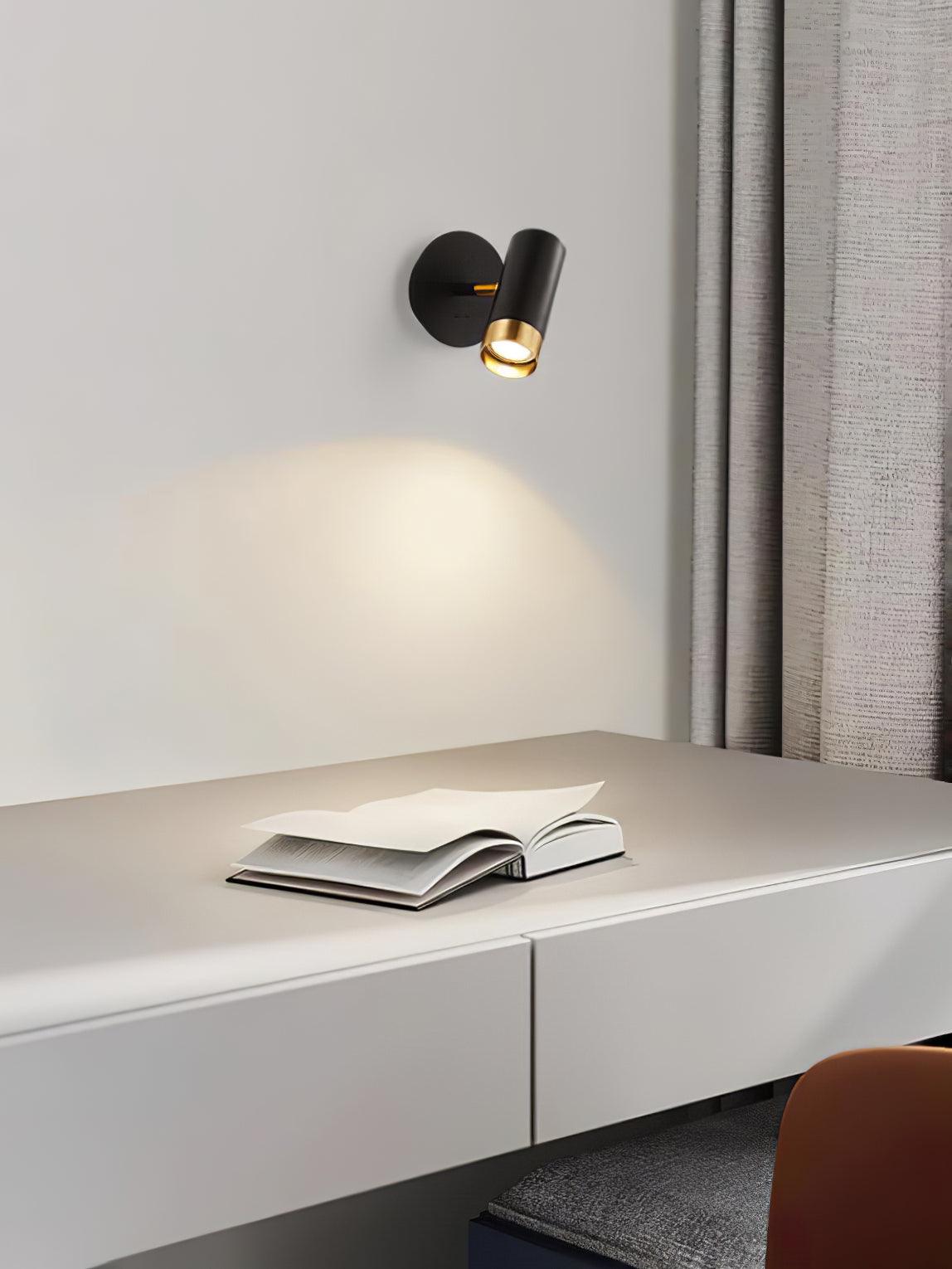 Cevare zeitgenössische minimalistische Wandleuchte