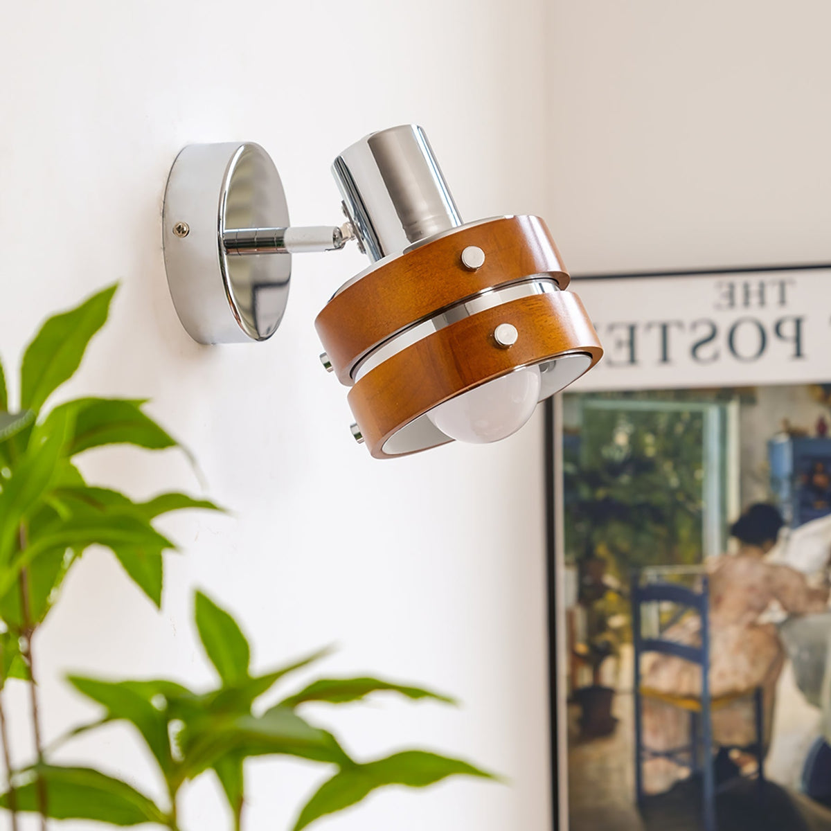 Avenor Premium zeitgenössische Wandleuchte aus Walnuss