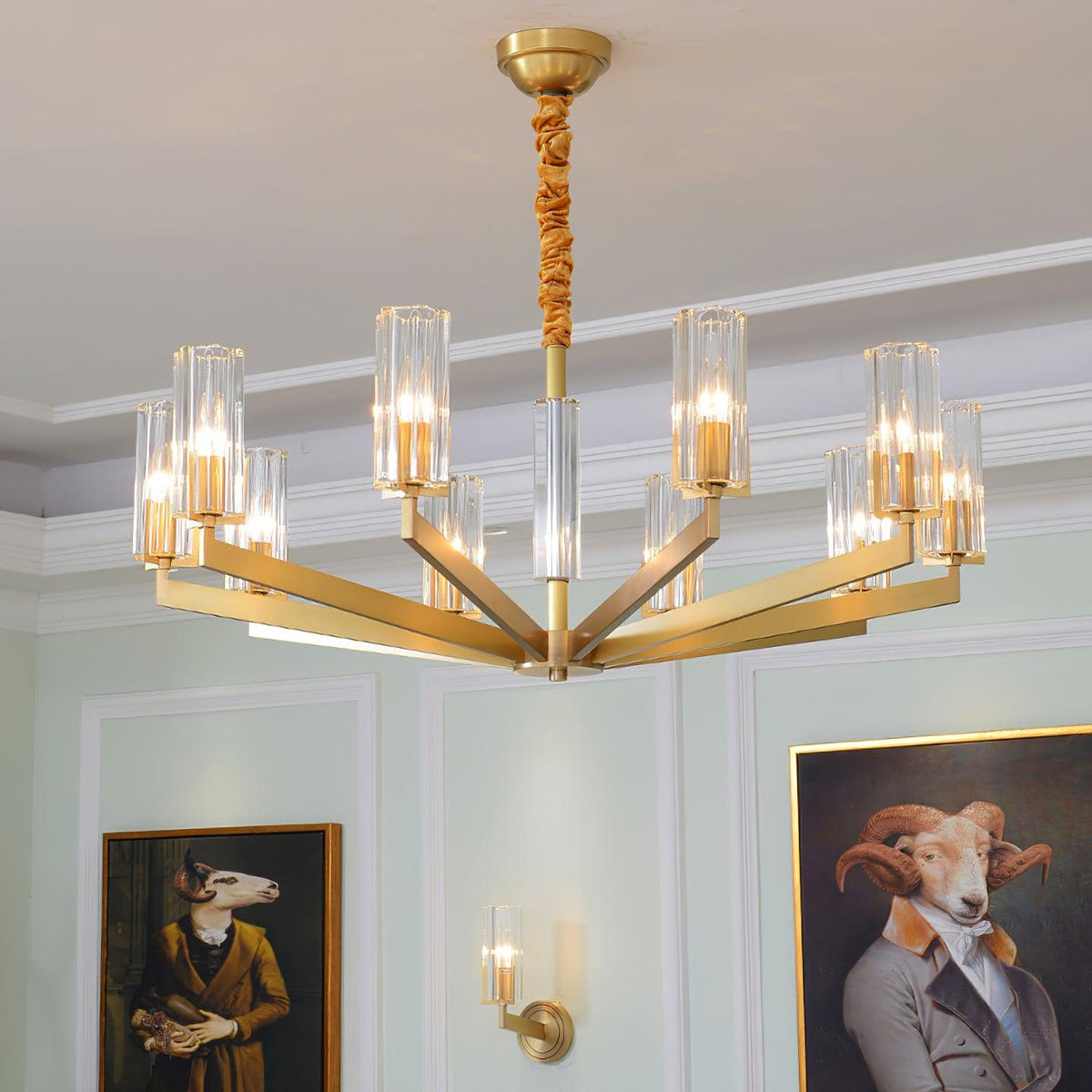 Velinora Kronleuchter aus Messing mit Milchglas im modernen Stil