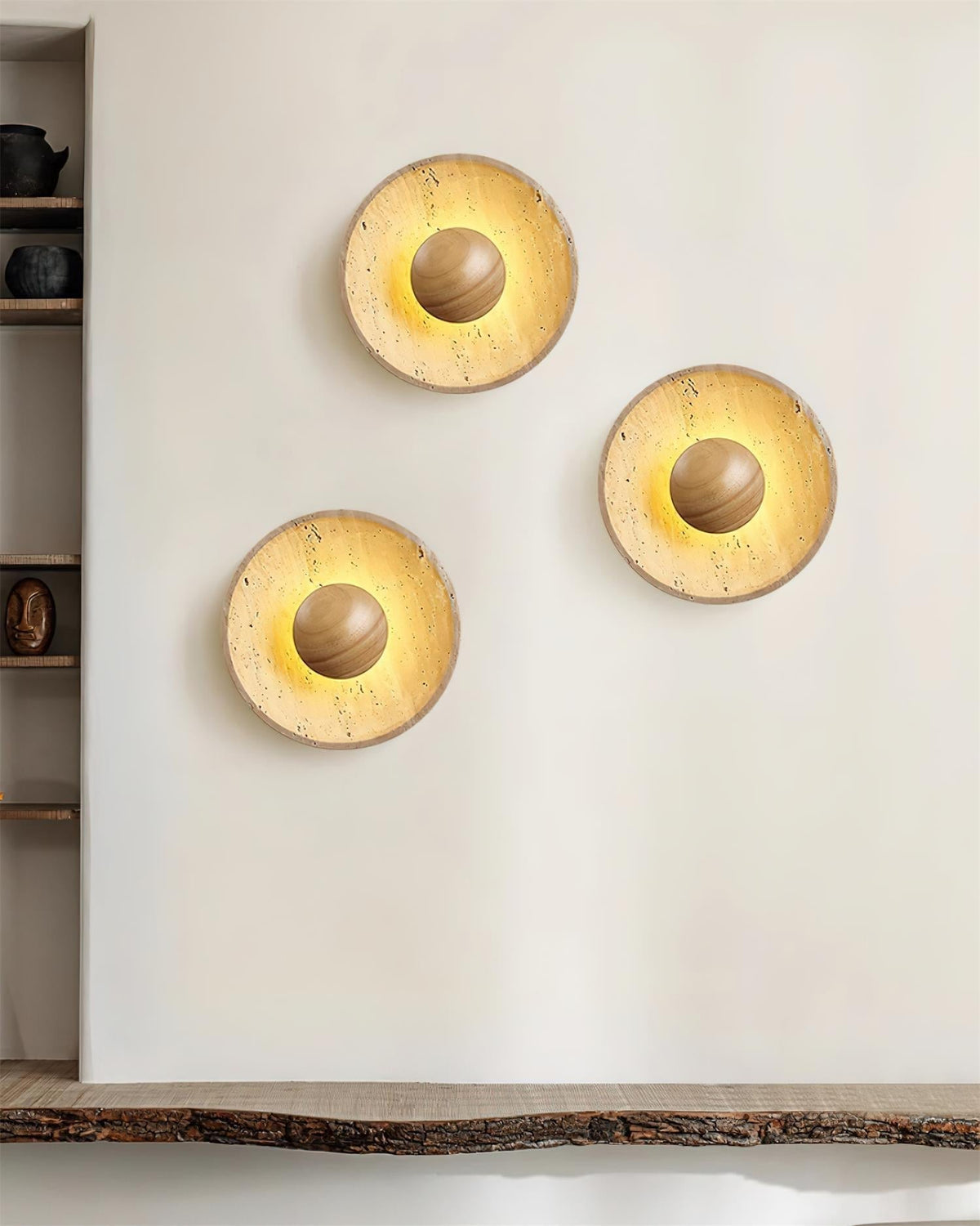 Norvian Wandleuchte rund aus Travertin minimalistisch