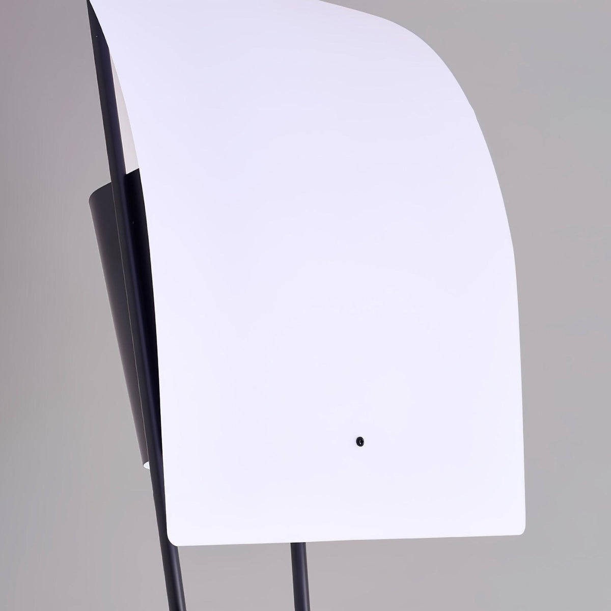 Ulvynil Minimalistische Stehleuchte