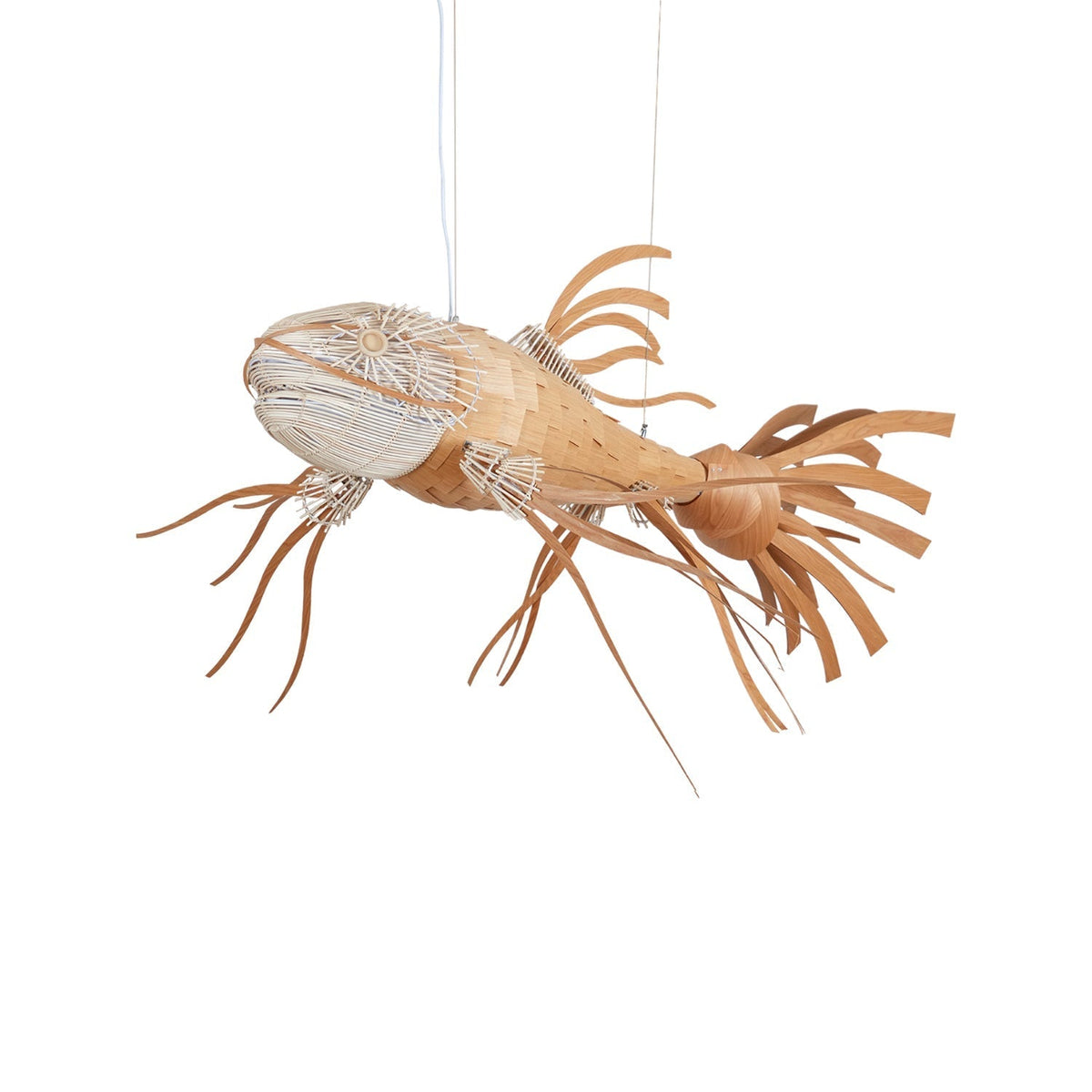 KOI Kronleuchter aus Holz in Form eines Fischs, handgefertigt