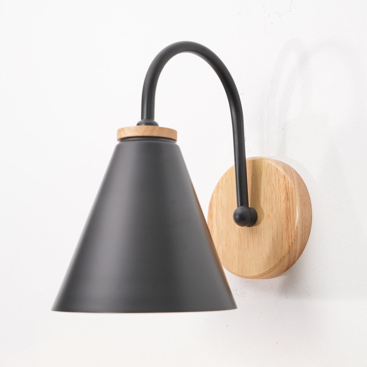 Rinorielle Einzigartige klassische Holz-Wandleuchte