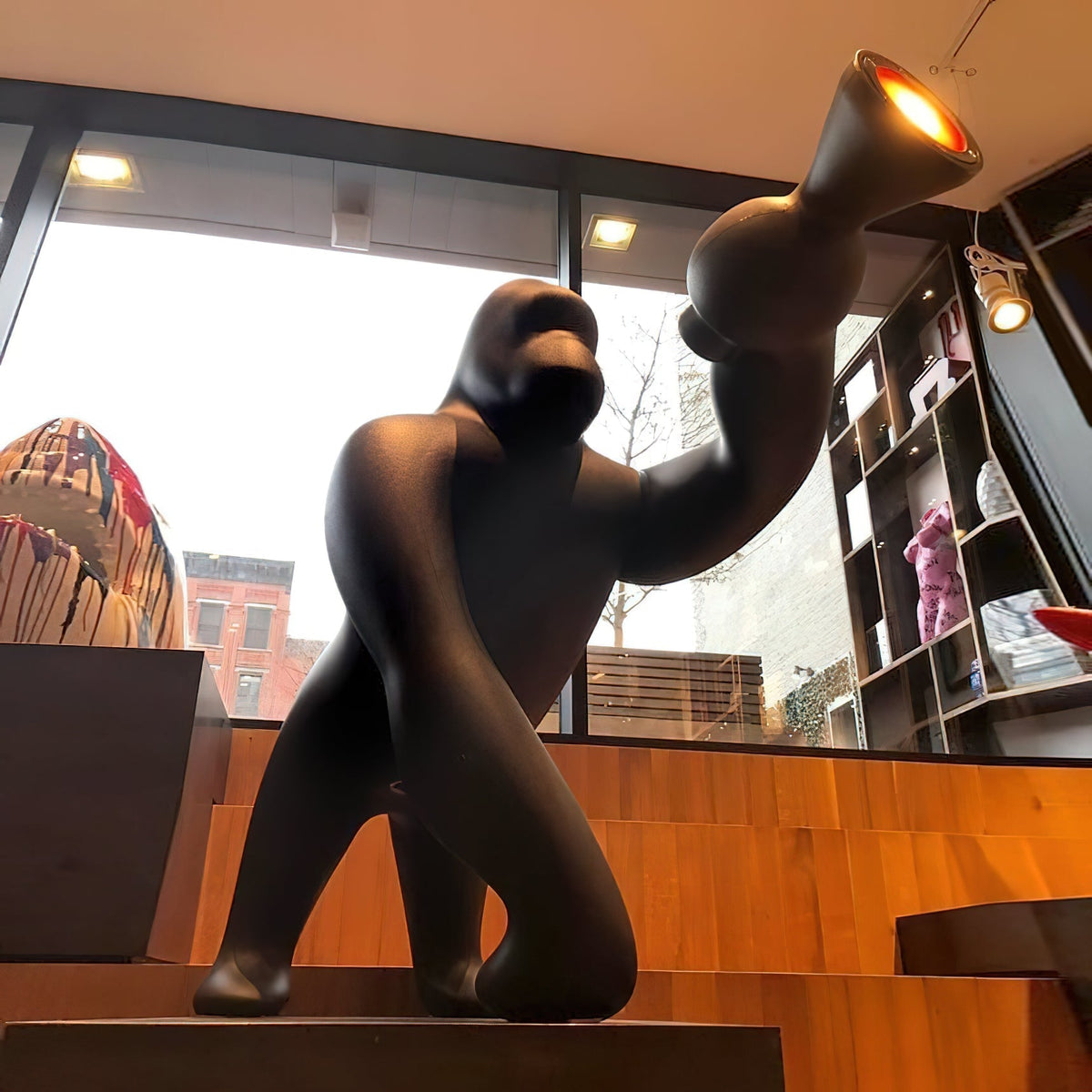 Zasolil Kunstharz Gorilla Stehleuchte