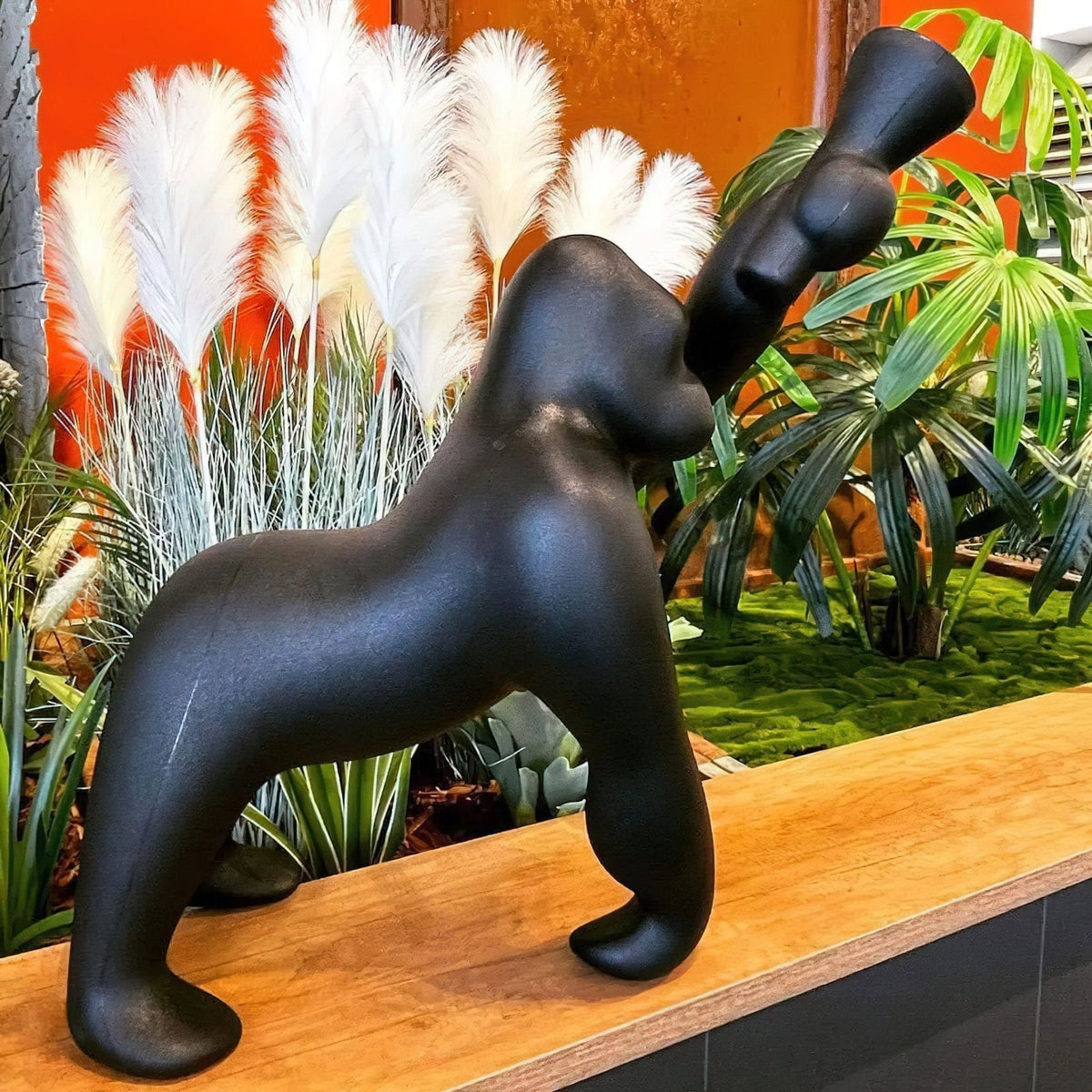 Zasolil Kunstharz Gorilla Stehleuchte