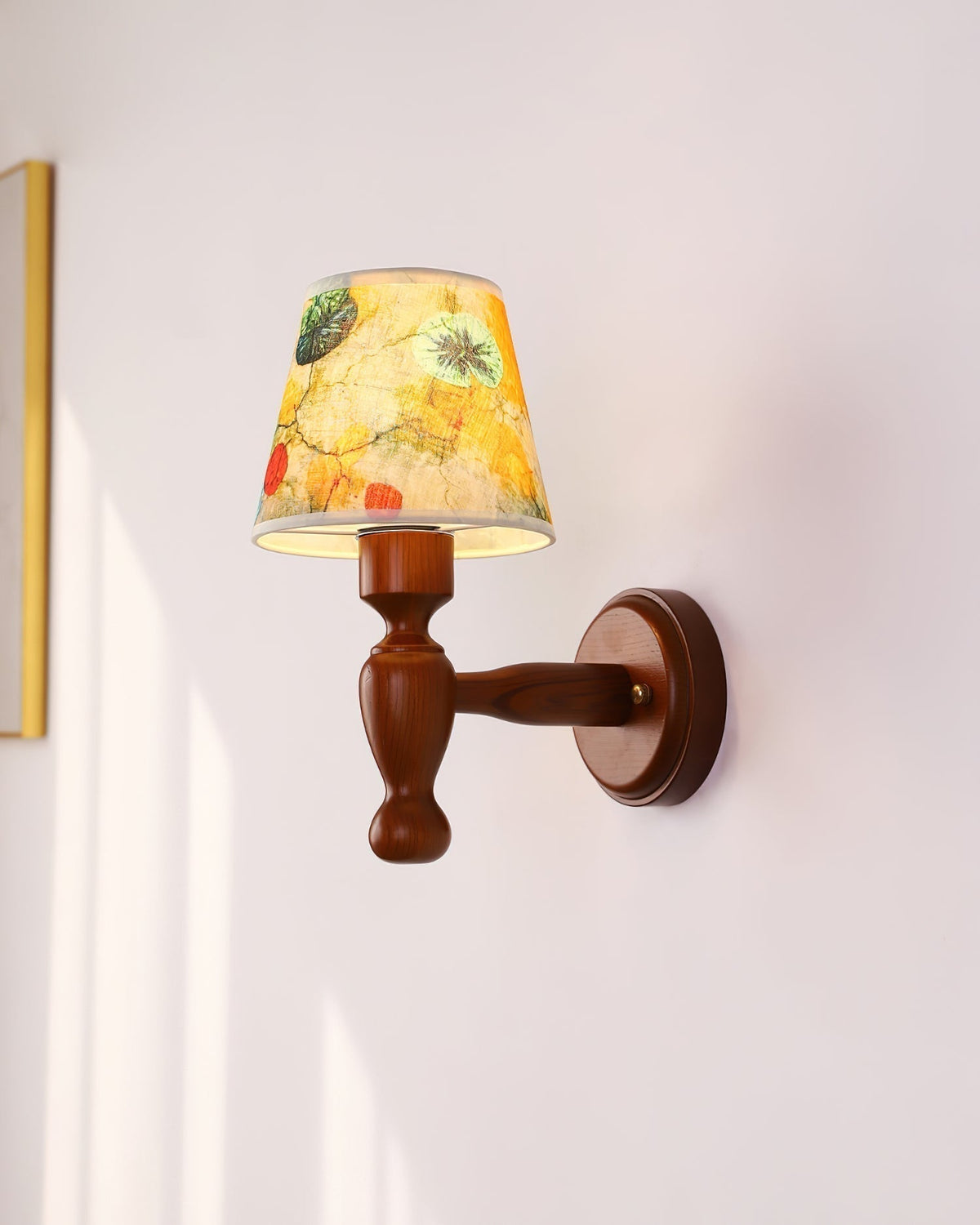 Orbel Mapleleaf Wandleuchte aus Holz
