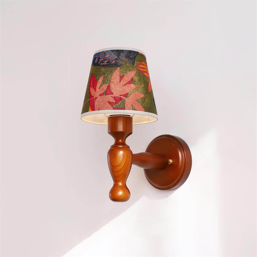 Orbel Mapleleaf Wandleuchte aus Holz