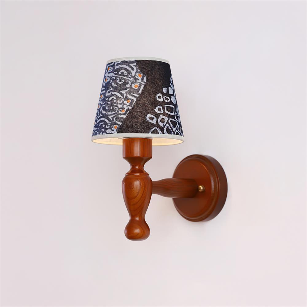 Orbel Mapleleaf Wandleuchte aus Holz