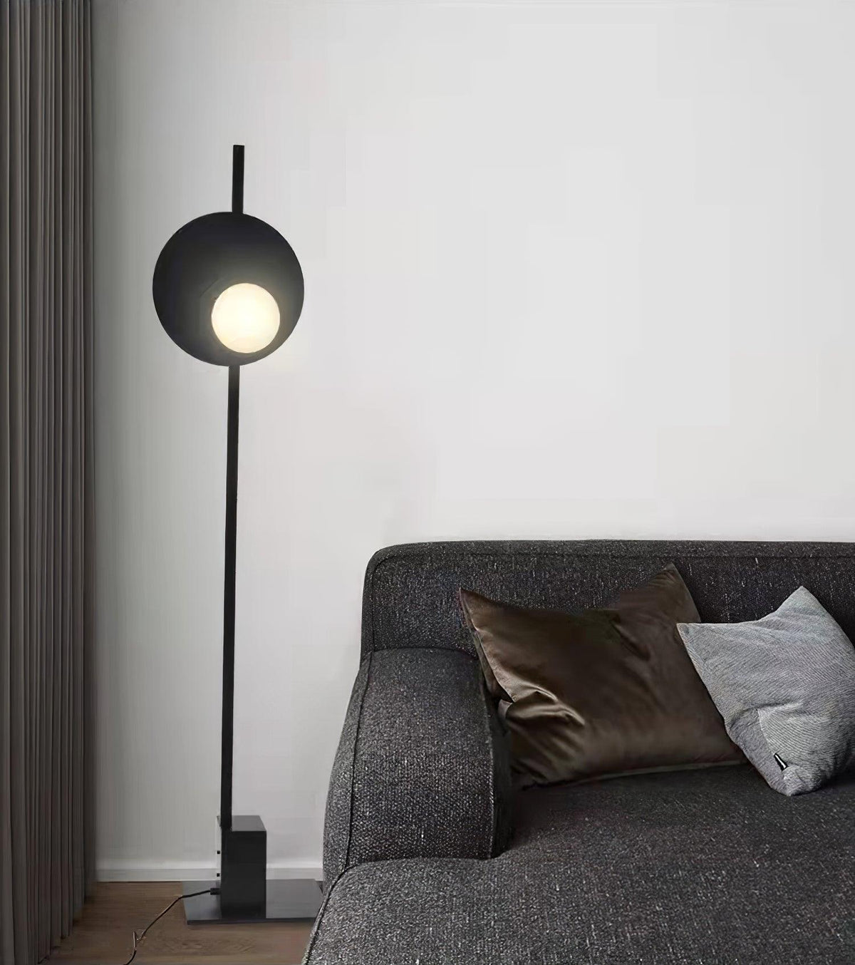 Vibe Minimalistische Stehleuchte aus Glas