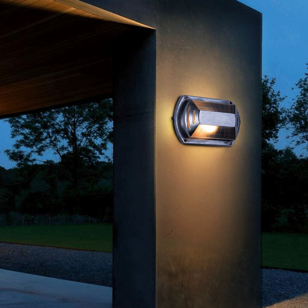 Wyre Geometrische moderne Wandleuchte aus Metall und Glas