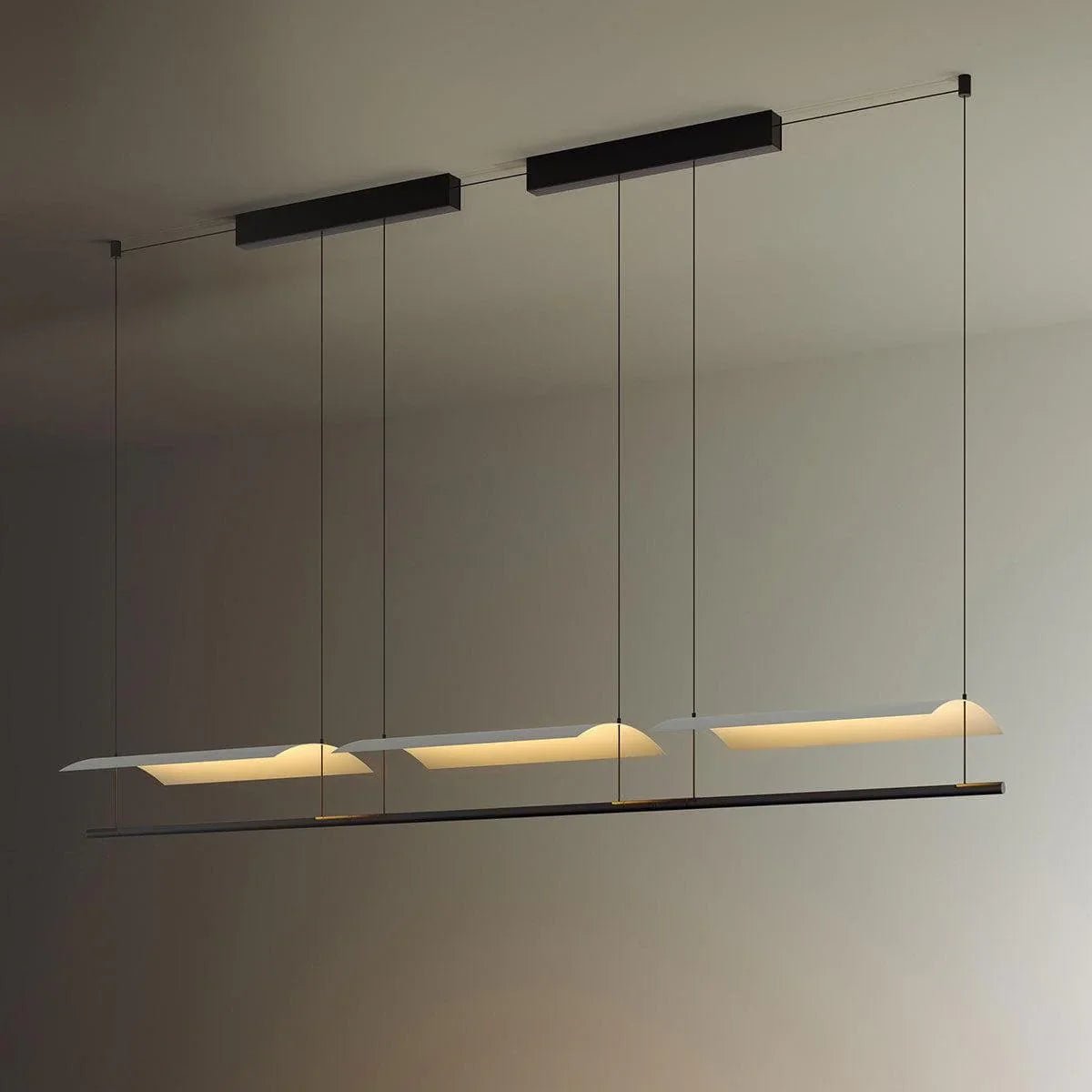Stratos lineare Pendelleuchte