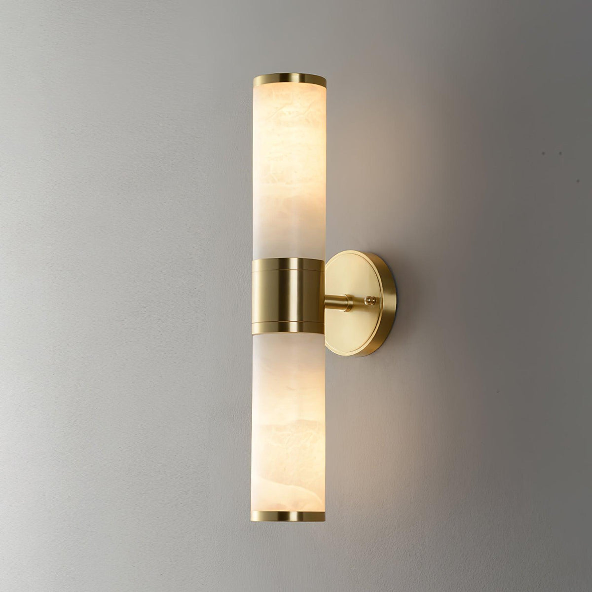 Tira Minimalistische Wandleuchte aus Alabaster