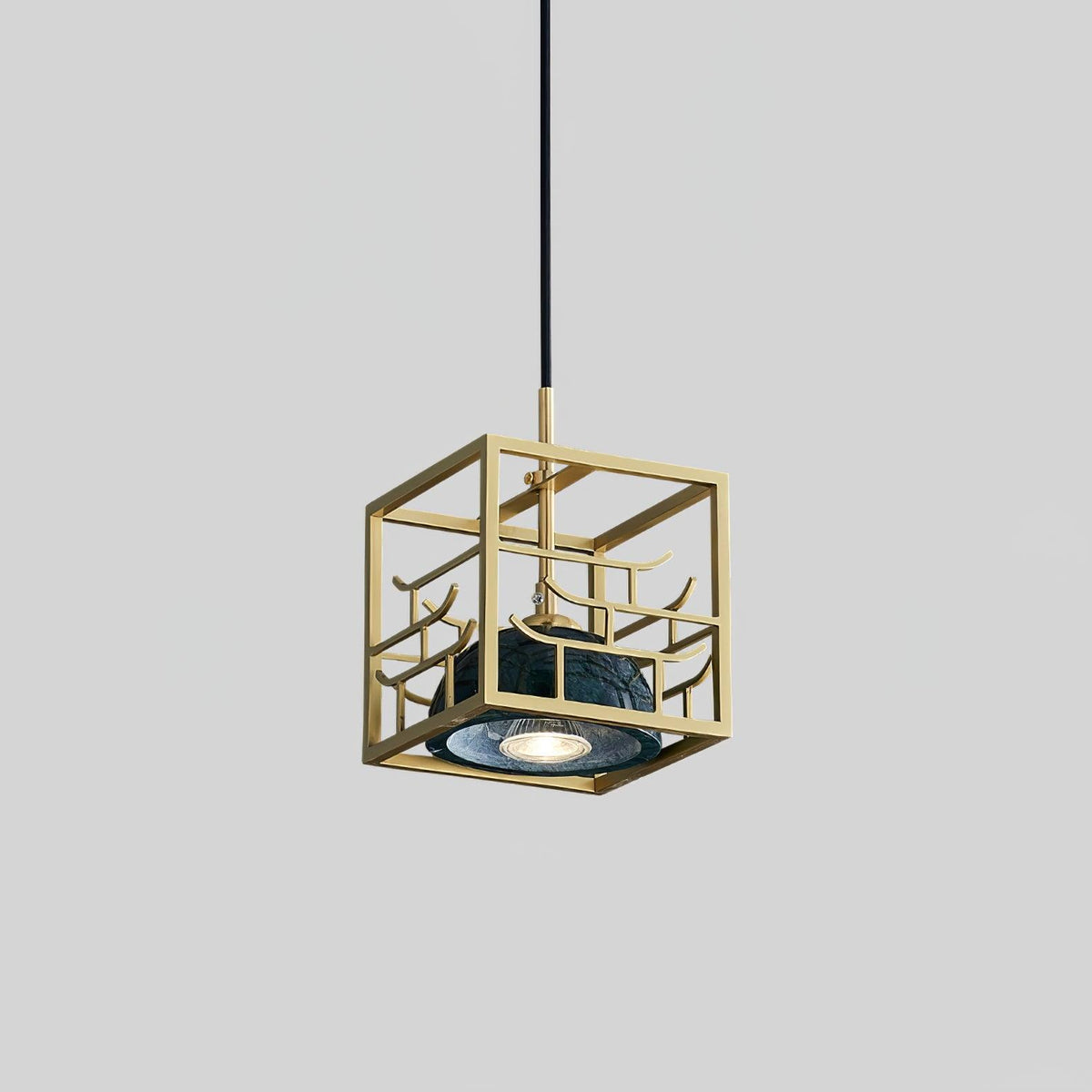 Cubo moderne Pendelleuchte aus Messing