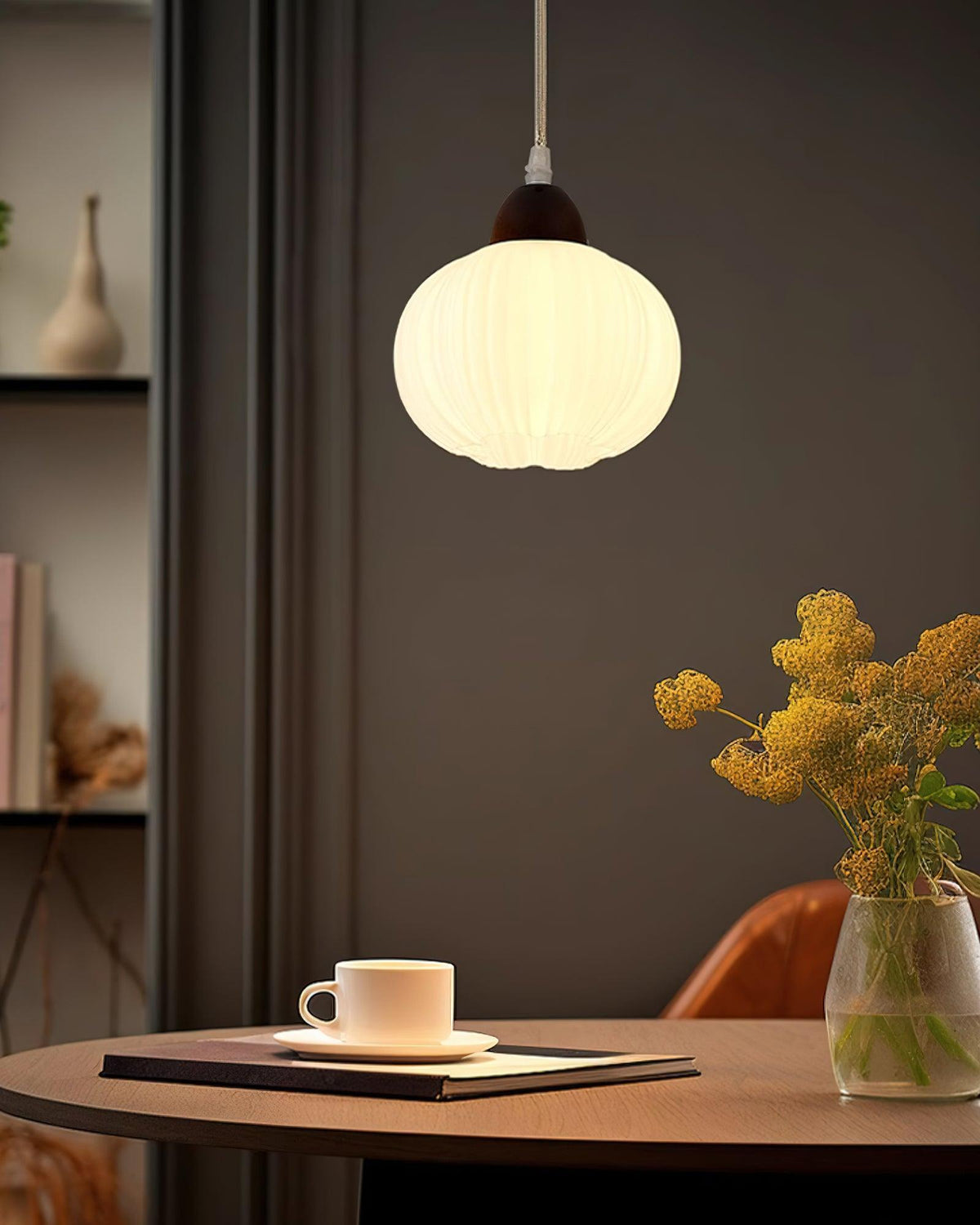 Pumpkin Pendelleuchte aus Holz im modernen Stil