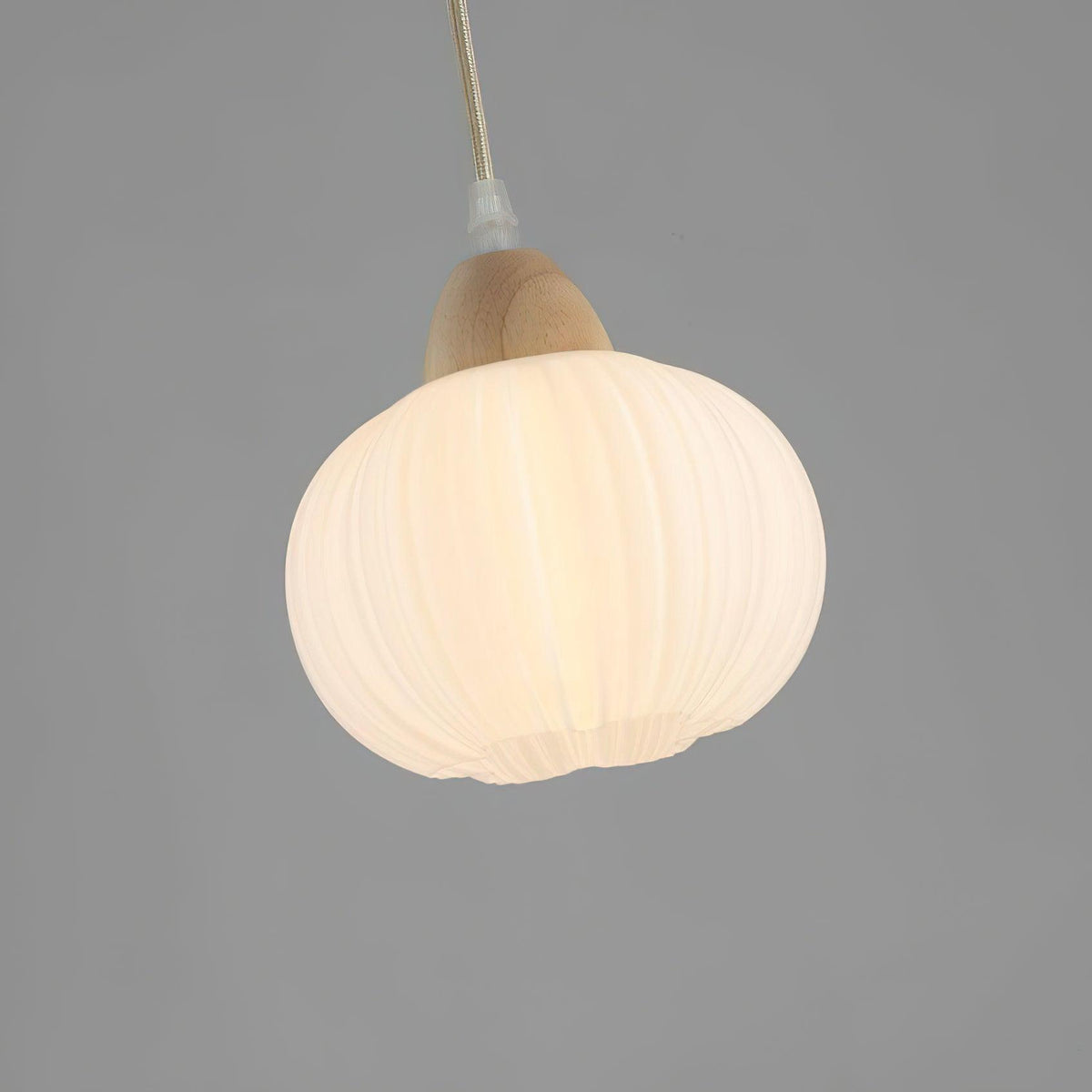 Pumpkin Pendelleuchte aus Holz im modernen Stil
