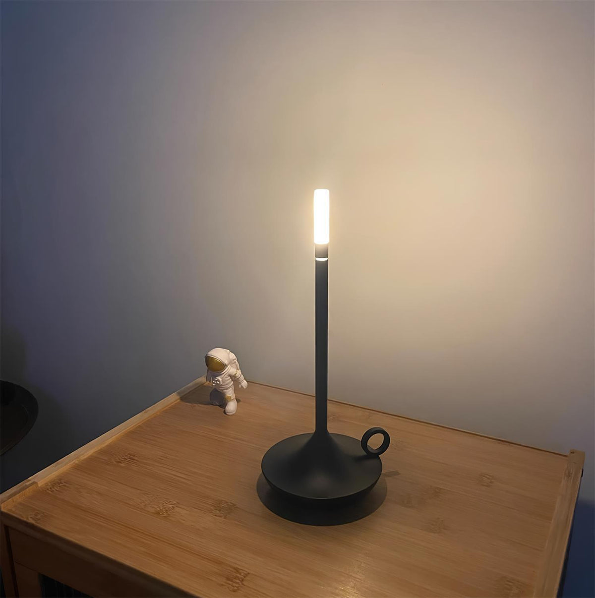 Latin Tischlampe