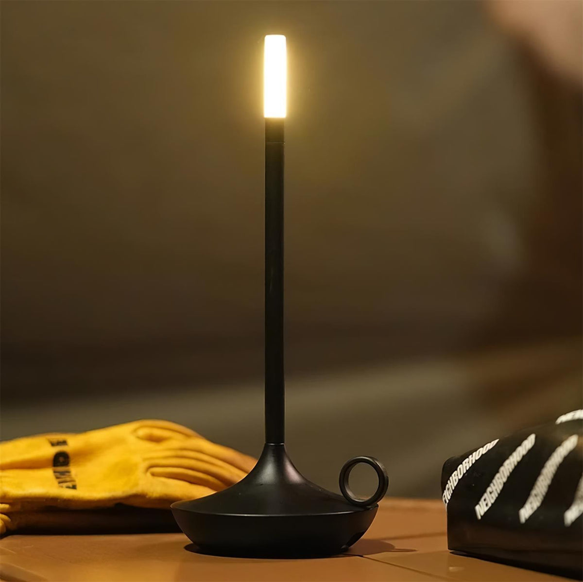 Latin Tischlampe