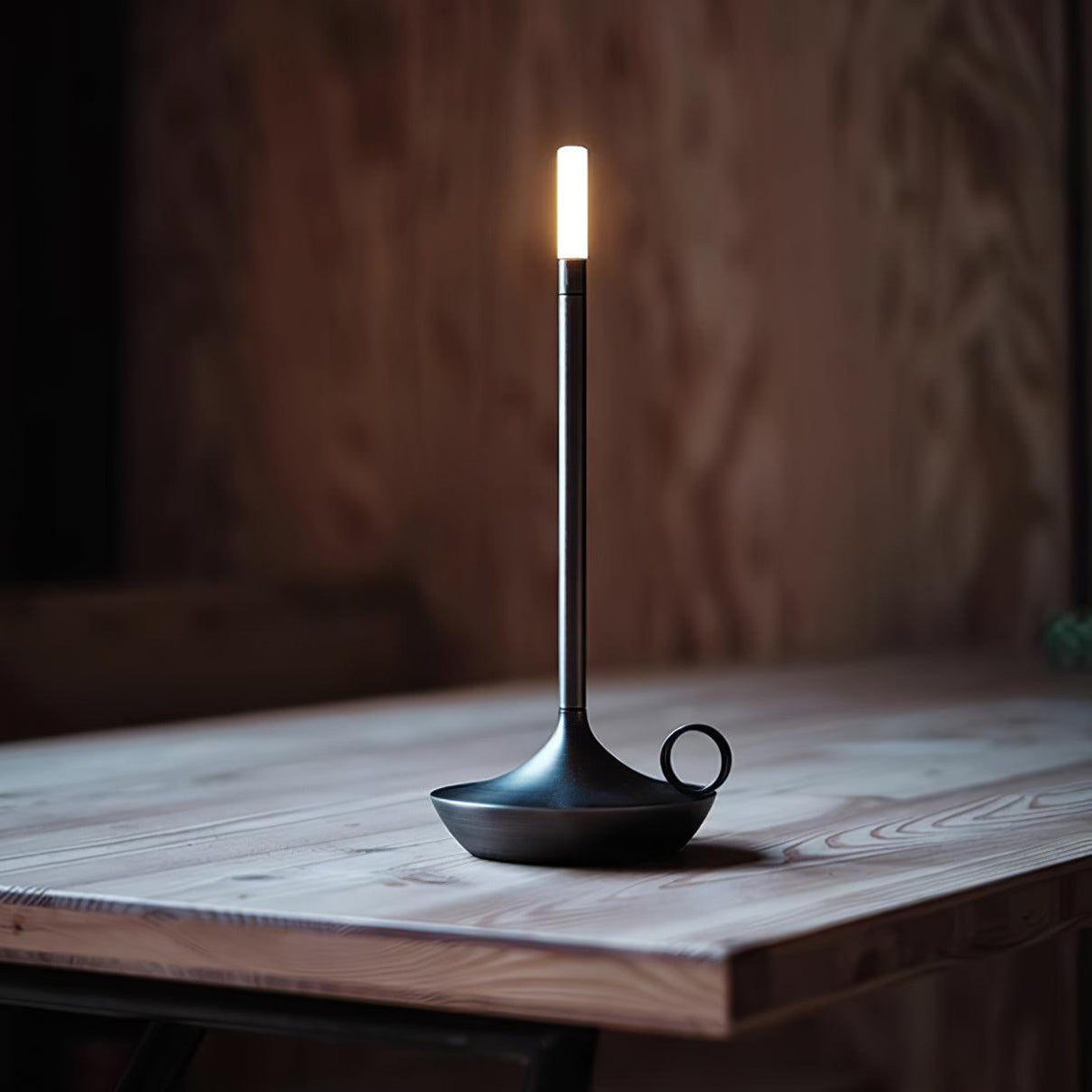 Latin Tischlampe