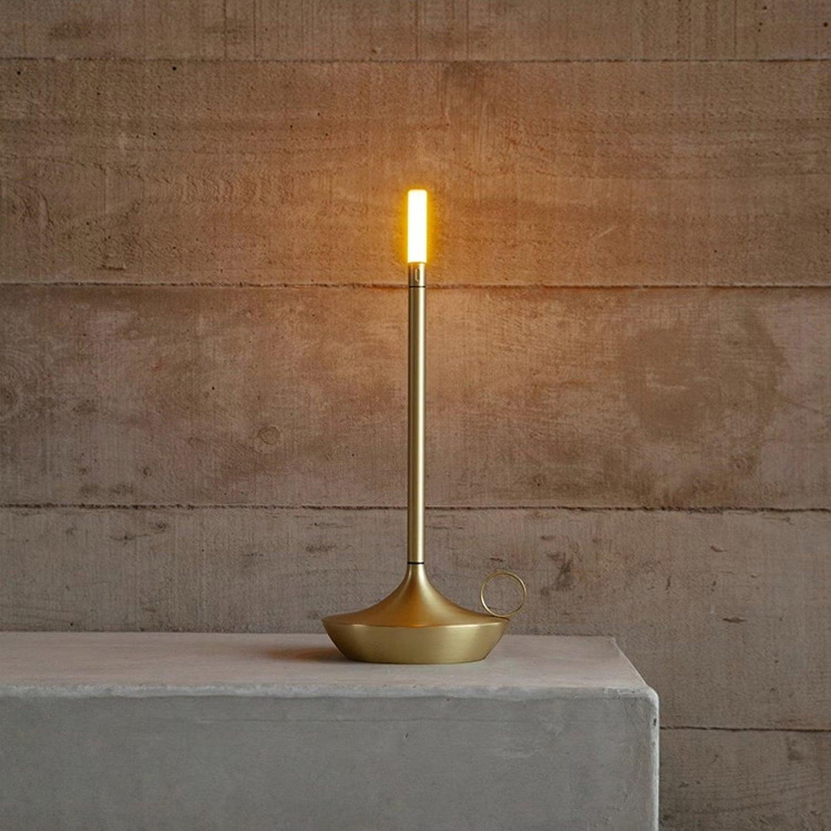 Latin Tischlampe