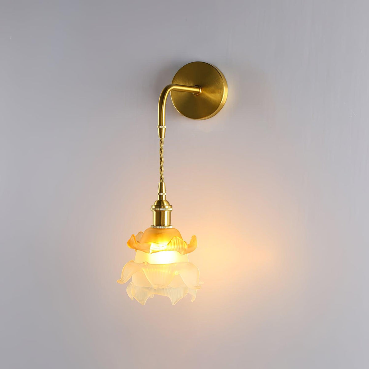 Amarira Premium Elegance Messing-Glas-Wandleuchte