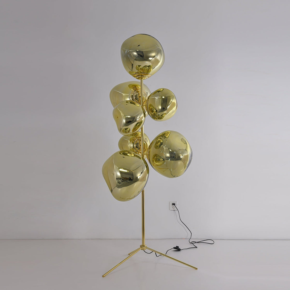 Calalielle Stehleuchte aus PVC in Kugel-Form für das Wohnzimmer | Cielum