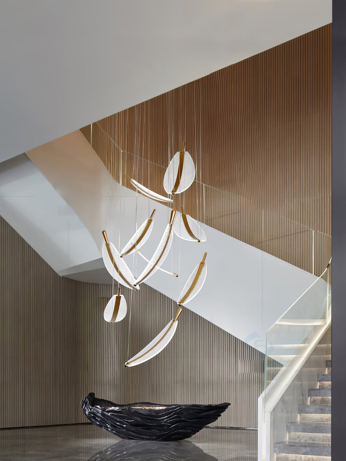 Kuo Kronleuchter aus Acryl in Gold mit zeitgenössischem Design