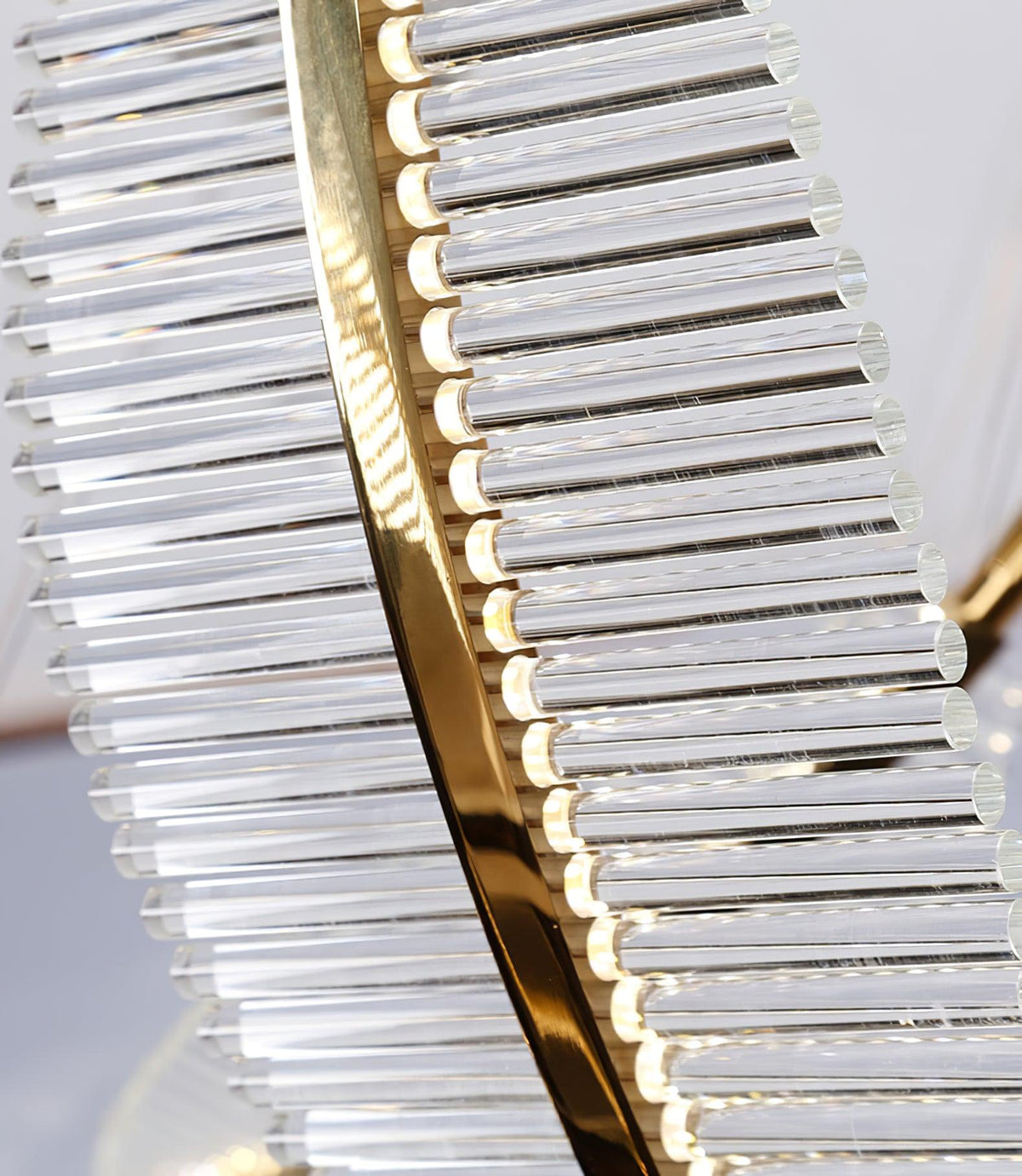 Kuo Kronleuchter aus Acryl in Gold mit zeitgenössischem Design