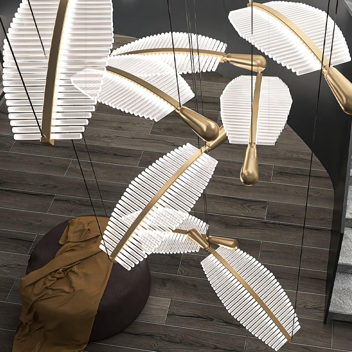 Kuo Kronleuchter aus Acryl in Gold mit zeitgenössischem Design