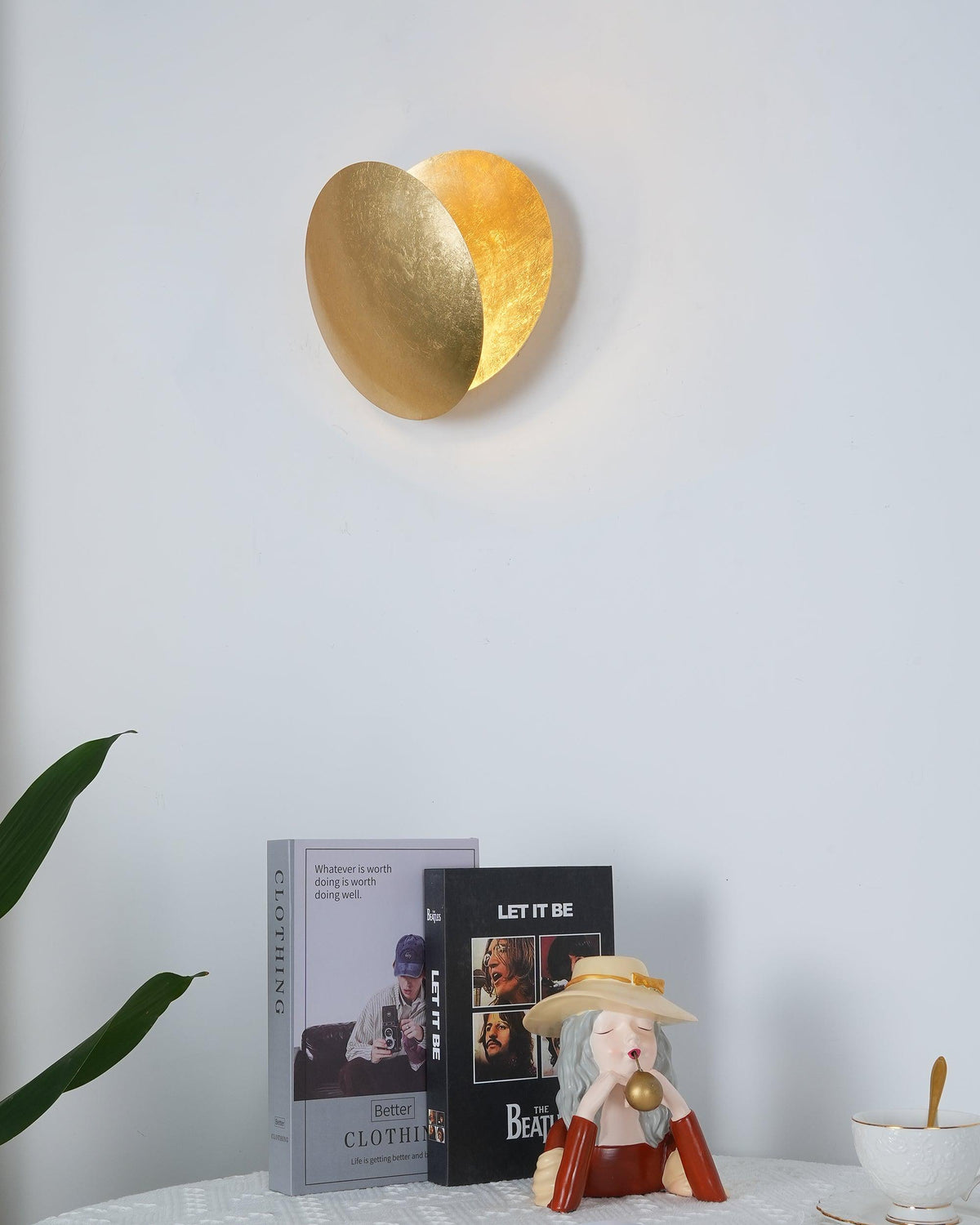 Fioris zeitgenössische minimalistische Kunst-Wandleuchte